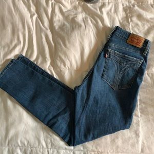 Levi 721 High Rise Skinny Jean Slightly Distressed